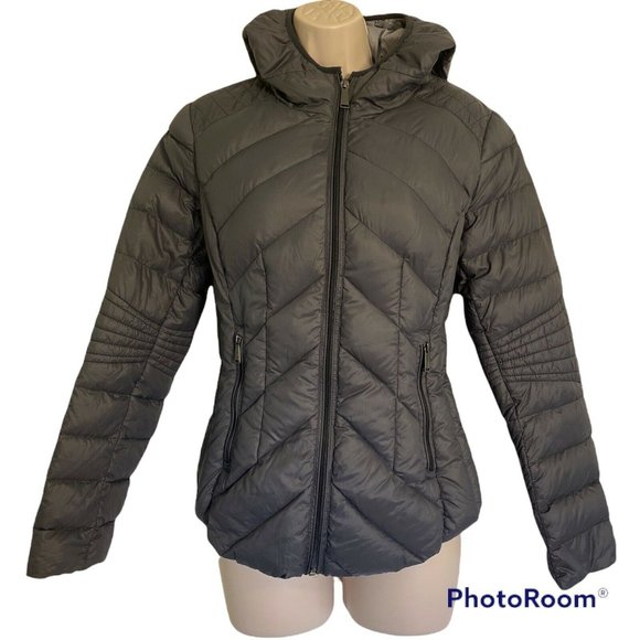 bcbg ultra light packable down jacket